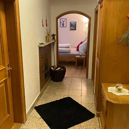 Jaegers Zwischen Ehrenberg Und Neuschwanstein * Reutte